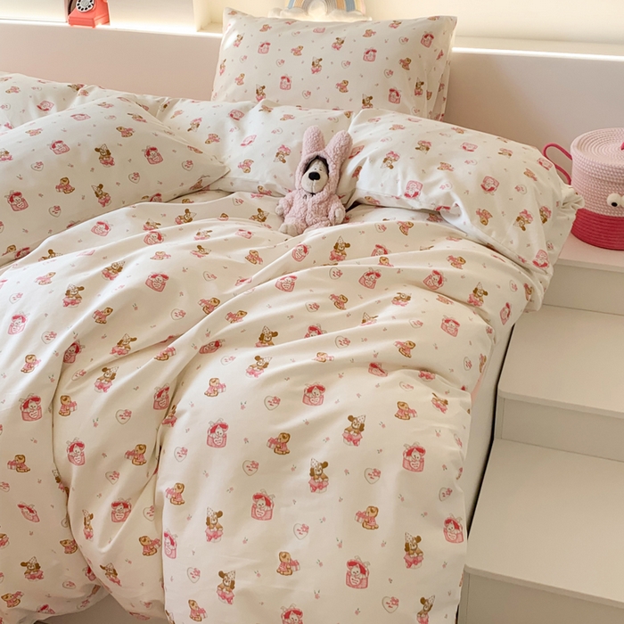 91家纺网 家纺一手货源 找家纺 爱丽丝2025新款全棉卡通印花四件套 节日派对