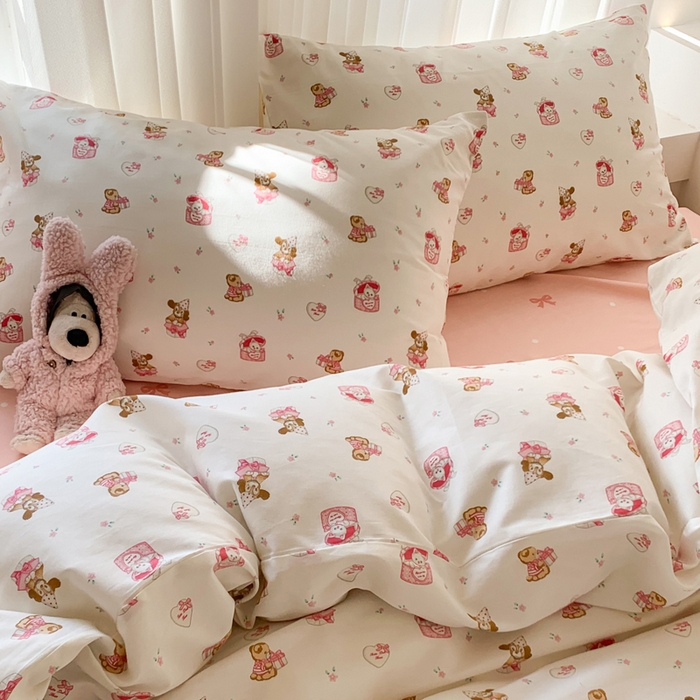 91家纺网 家纺一手货源 找家纺 爱丽丝2025新款全棉卡通印花四件套 节日派对