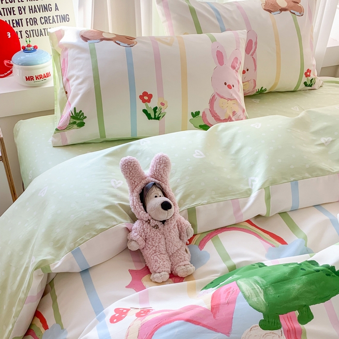 91家纺网 家纺一手货源 找家纺 爱丽丝2025新款全棉卡通印花四件套 开心农场