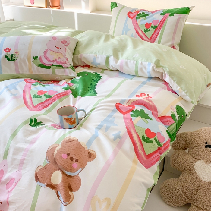 91家纺网 家纺一手货源 找家纺 爱丽丝2025新款全棉卡通印花四件套 开心农场