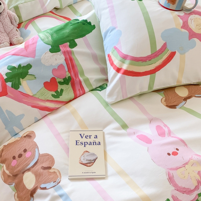 91家纺网 家纺一手货源 找家纺 爱丽丝2025新款全棉卡通印花四件套 开心农场