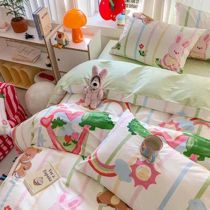 91家纺网 家纺一手货源 找家纺 爱丽丝2025新款全棉卡通印花四件套 开心农场