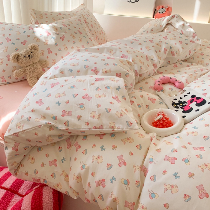 91家纺网 家纺一手货源 找家纺 爱丽丝2025新款全棉卡通印花四件套 糖果乐园