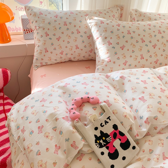 91家纺网 家纺一手货源 找家纺 爱丽丝2025新款全棉卡通印花四件套 糖果乐园