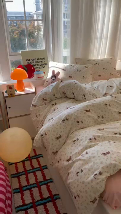 91家纺网 家纺一手货源 找家纺 爱丽丝2025新款全棉卡通印花四件套 狗狗乐园