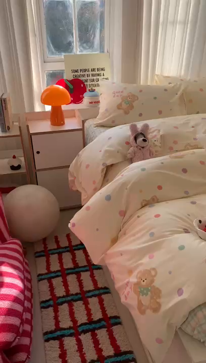 91家纺网 家纺一手货源 找家纺 爱丽丝2025新款全棉卡通印花四件套 奶油小熊