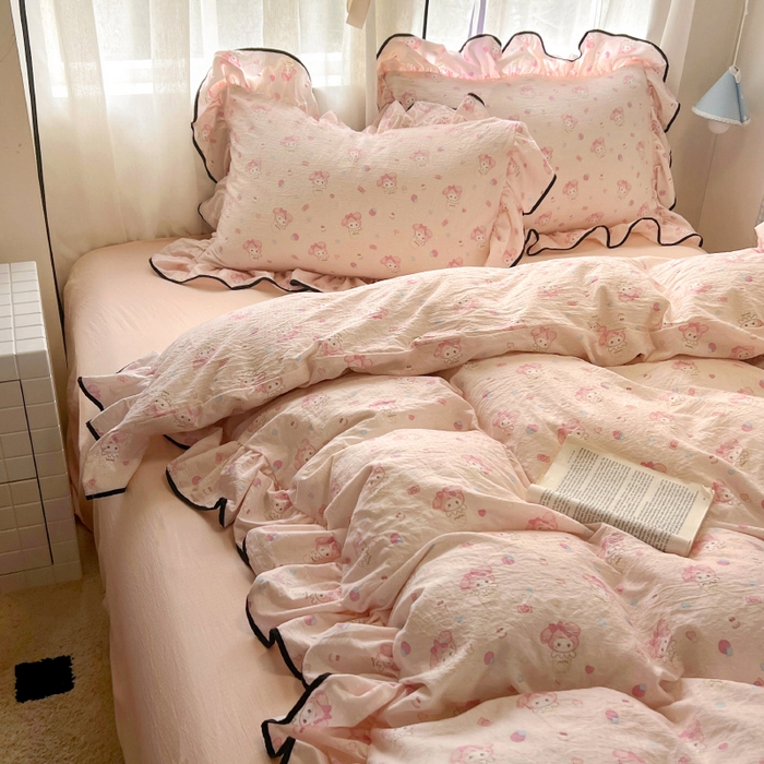 91家纺网 家纺一手货源 找家纺 繁花家居 2025春夏新款学生季韩式云感针织棉大花边木耳边四件套 粉色美蒂