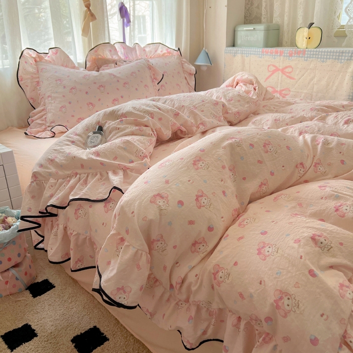 91家纺网 家纺一手货源 找家纺 繁花家居 2025春夏新款学生季韩式云感针织棉大花边木耳边四件套 粉色美蒂