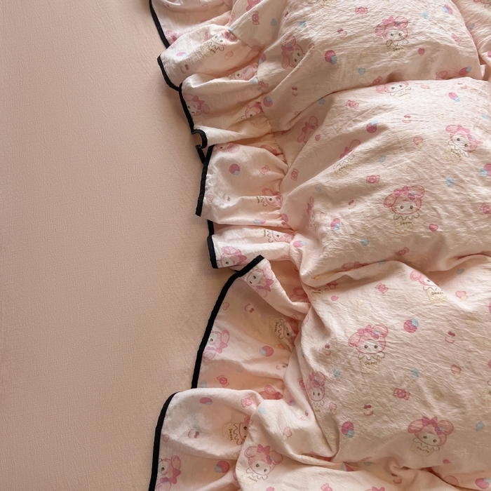 91家纺网 家纺一手货源 找家纺 繁花家居 2025春夏新款学生季韩式云感针织棉大花边木耳边四件套 粉色美蒂