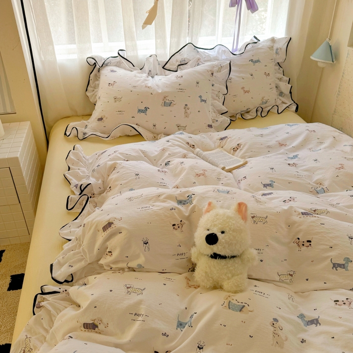 91家纺网 家纺一手货源 找家纺 繁花家居 2025春夏新款学生季韩式云感针织棉大花边木耳边四件套 汪汪乐园