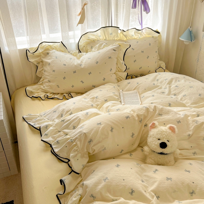 91家纺网 家纺一手货源 找家纺 繁花家居 2025春夏新款学生季韩式云感针织棉大花边木耳边四件套 芝士少女心结