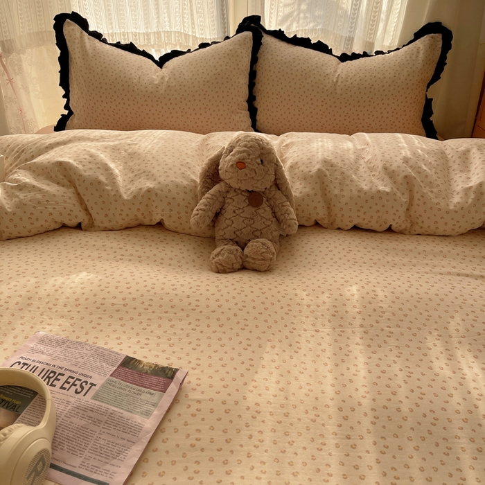 91家纺网 家纺一手货源 找家纺 繁花家居 2025春夏新款学生季韩式云感针织棉大花边木耳边四件套 加州甜心