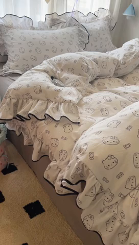 91家纺网 家纺一手货源 找家纺 繁花家居 2025春夏新款学生季韩式云感针织棉大花边木耳边四件套 简笔猫咪