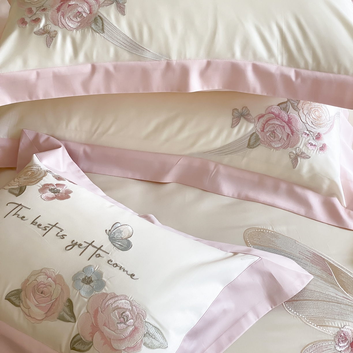 91家纺网 家纺一手货源 找家纺 （总）佳汐蓝家纺 2025春夏新款天丝棉蝶舞繁花绣花天丝四件套