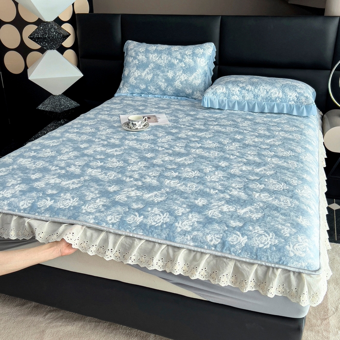 91家纺网 家纺一手货源 找家纺 （总）情煊家纺 2025新款PE高分子凉感丝凉席-花边款