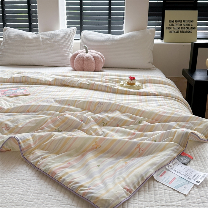 91家纺网 家纺一手货源 找家纺 暖生活 2025新款冰激淋凉感丝夏被系列