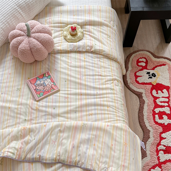 91家纺网 家纺一手货源 找家纺 暖生活 2025新款冰激淋凉感丝夏被系列