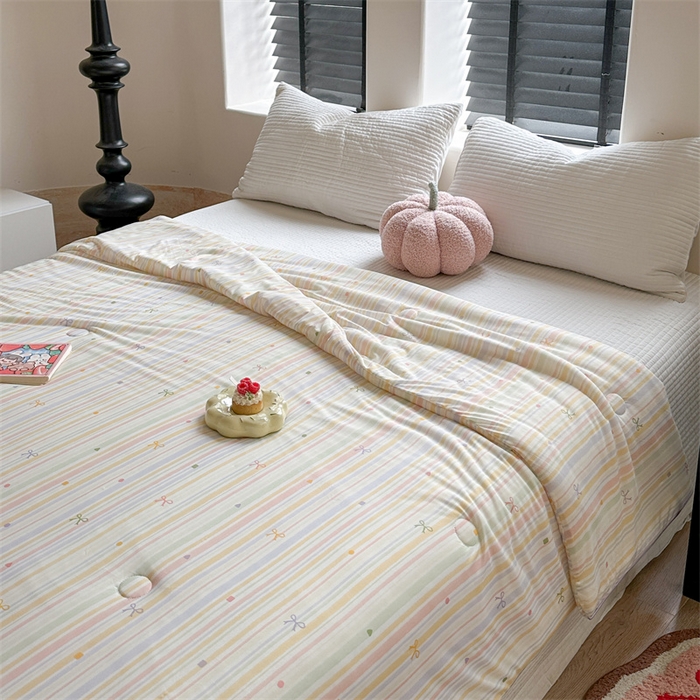 91家纺网 家纺一手货源 找家纺 暖生活 2025新款冰激淋凉感丝夏被系列