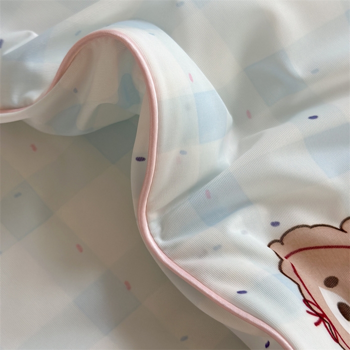 91家纺网 家纺一手货源 找家纺 暖生活 2025新款冰激淋凉感丝夏被系列