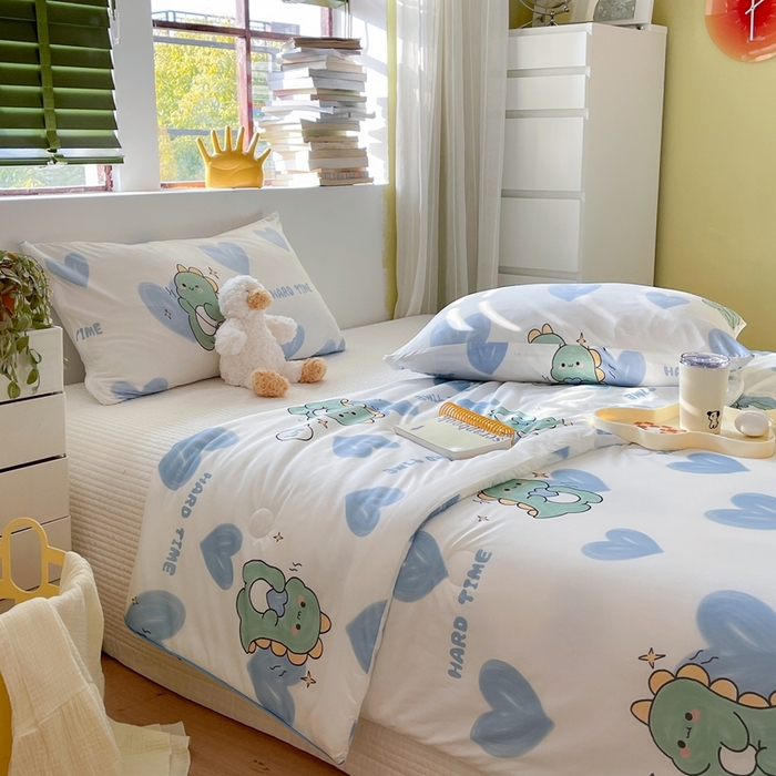 91家纺网 家纺一手货源 找家纺 暖生活 2025新款冰激淋凉感丝夏被系列