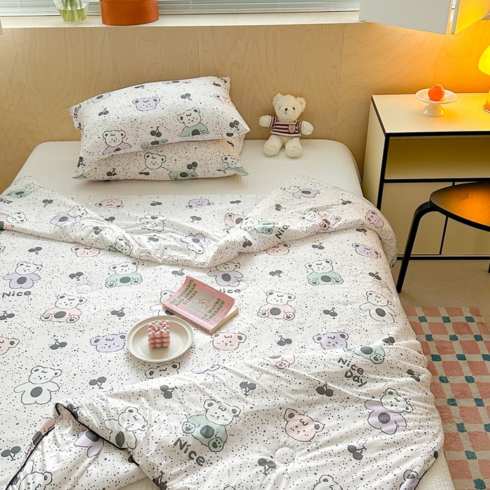 91家纺网 家纺一手货源 找家纺 暖生活 2025新款冰激淋凉感丝夏被系列