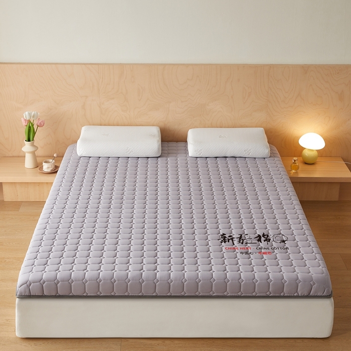 91家纺网 家纺一手货源 找家纺 鹿辉家居（原吉欧力） 2025新款亲肤棉新疆棉花床垫-大床 新疆棉灰