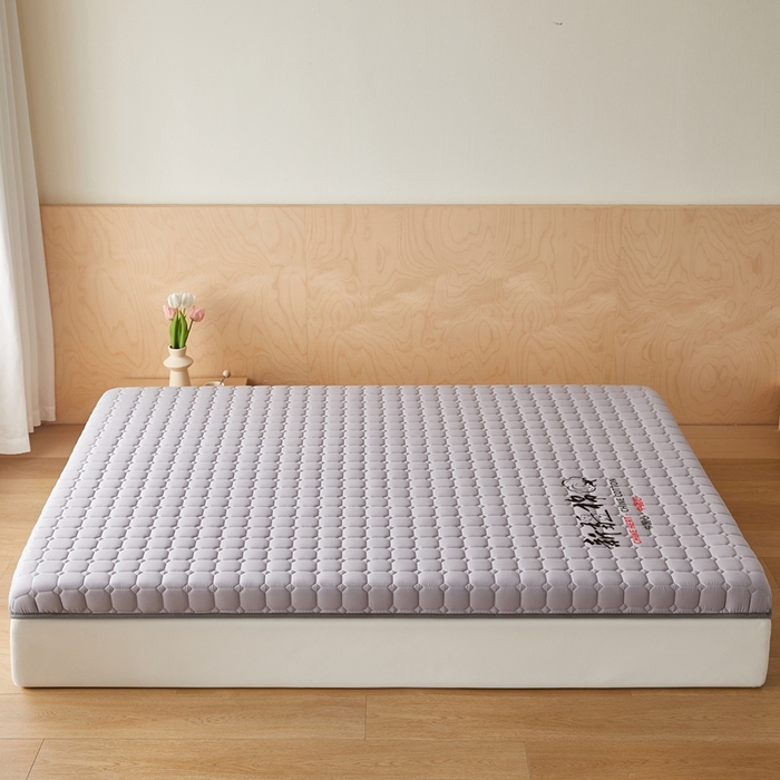 91家纺网 家纺一手货源 找家纺 鹿辉家居（原吉欧力） 2025新款亲肤棉新疆棉花床垫-大床 新疆棉灰