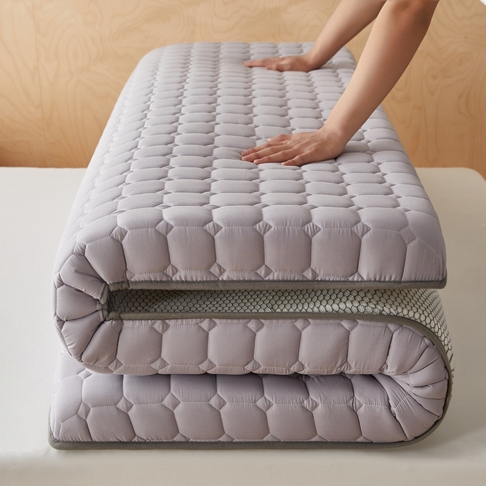 91家纺网 家纺一手货源 找家纺 鹿辉家居（原吉欧力） 2025新款亲肤棉新疆棉花床垫-大床 新疆棉灰