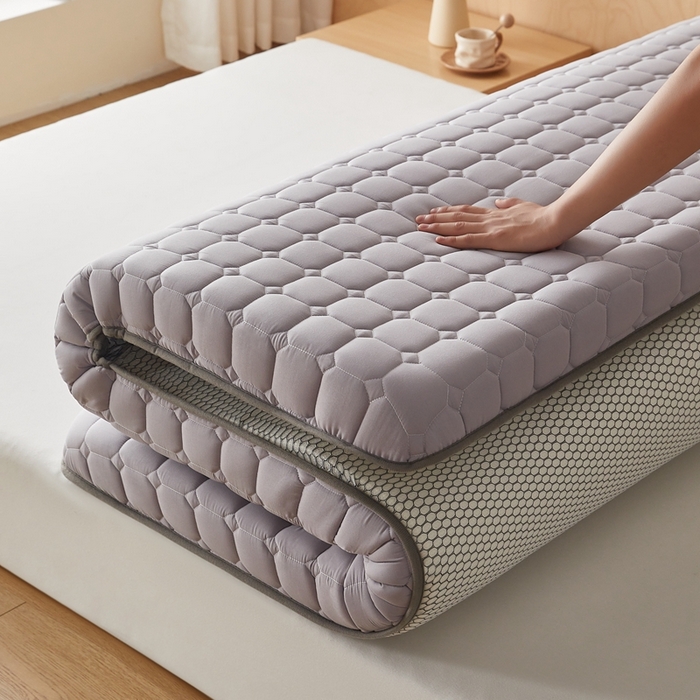 91家纺网 家纺一手货源 找家纺 鹿辉家居（原吉欧力） 2025新款亲肤棉新疆棉花床垫-大床 新疆棉灰