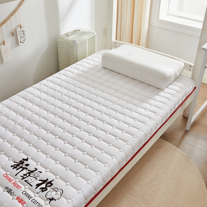 91家纺网 家纺一手货源 找家纺 鹿辉家居（原吉欧力） 2025新款亲肤棉新疆棉花床垫-小床 新疆棉红