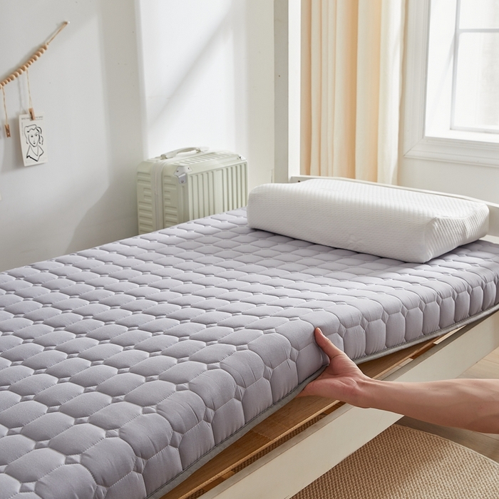 91家纺网 家纺一手货源 找家纺 鹿辉家居（原吉欧力） 2025新款亲肤棉新疆棉花床垫-小床 新疆棉灰