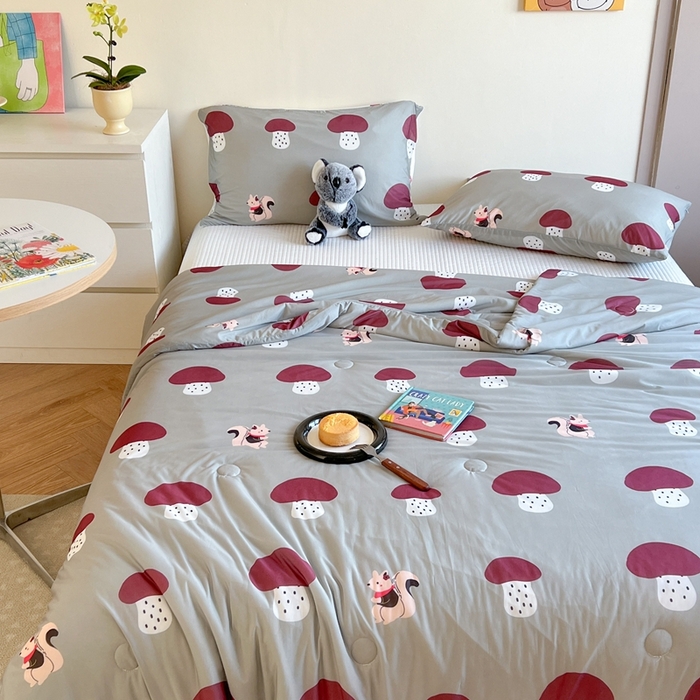 91家纺网 家纺一手货源 找家纺 暖生活 2025新款冰激淋凉感丝夏被系列