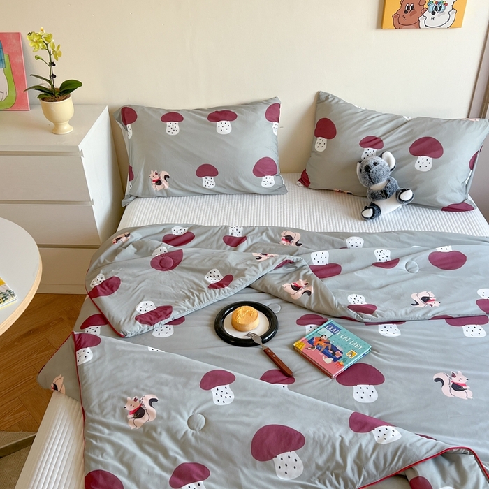 91家纺网 家纺一手货源 找家纺 暖生活 2025新款冰激淋凉感丝夏被系列