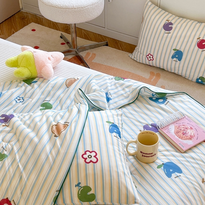 91家纺网 家纺一手货源 找家纺 暖生活 2025新款冰激淋凉感丝夏被系列