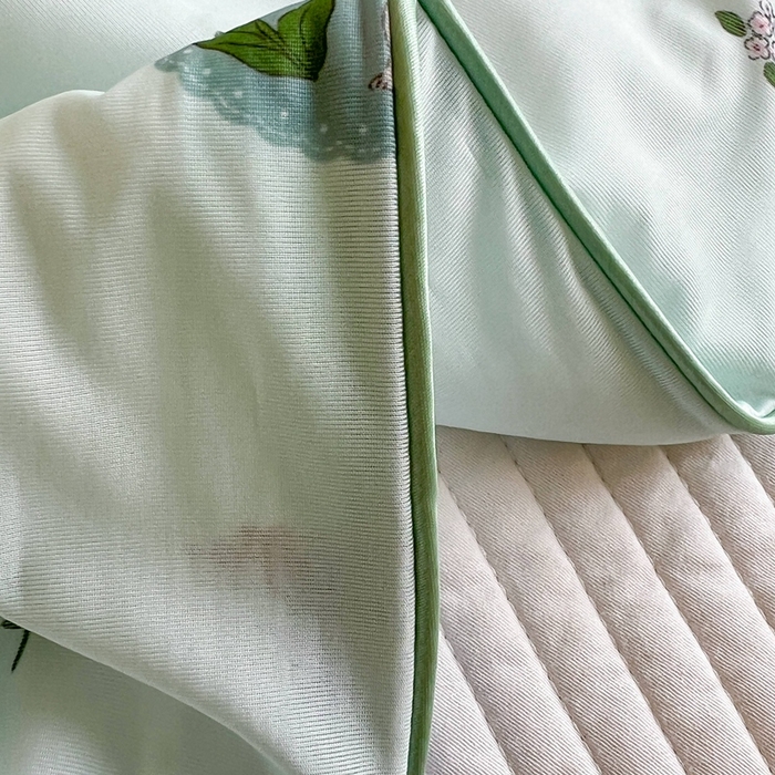 91家纺网 家纺一手货源 找家纺 暖生活 2025新款冰激淋凉感丝夏被系列