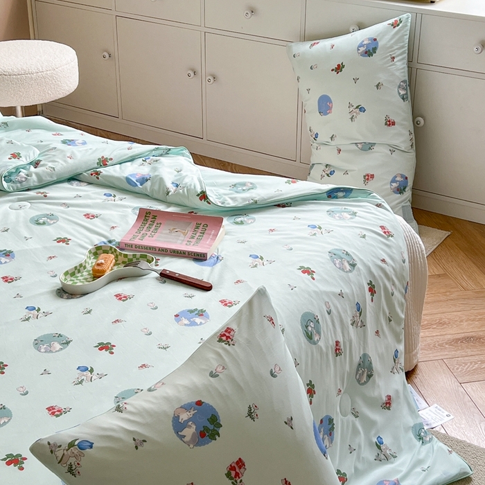 91家纺网 家纺一手货源 找家纺 暖生活 2025新款冰激淋凉感丝夏被系列