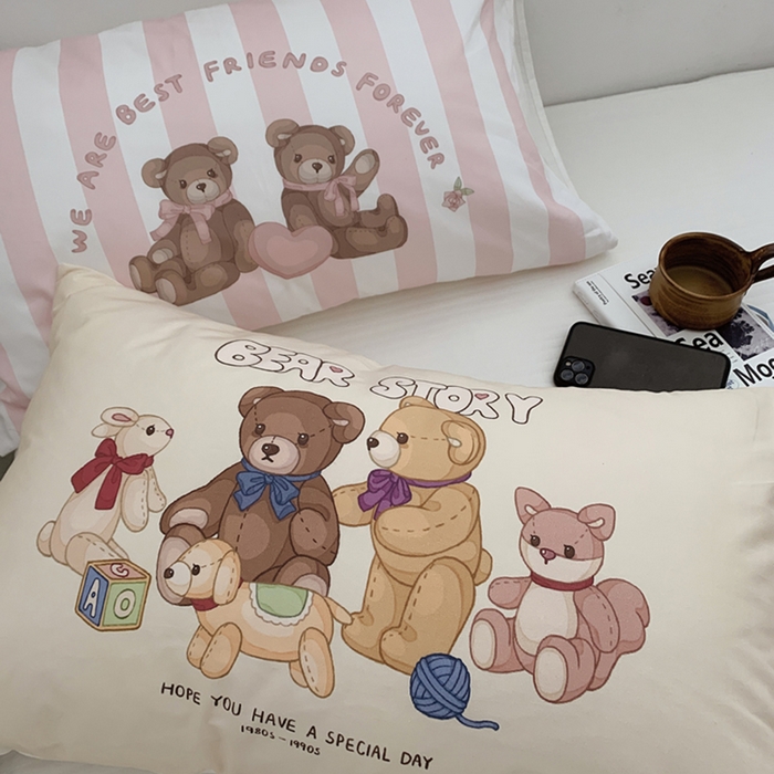 91家纺网 家纺一手货源 找家纺 柚可家居 2024新款小熊定版数码印花全棉单枕套 粉色小熊定版枕套