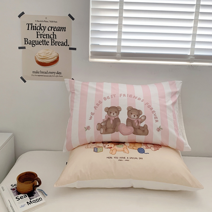 91家纺网 家纺一手货源 找家纺 柚可家居 2024新款小熊定版数码印花全棉单枕套 黄色小熊定版枕套