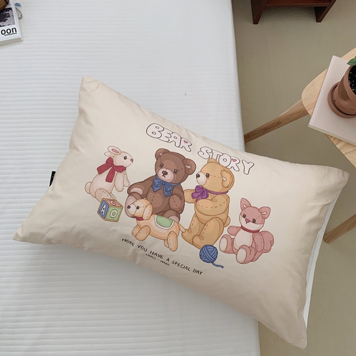 91家纺网 家纺一手货源 找家纺 柚可家居 2024新款小熊定版数码印花全棉单枕套 黄色小熊定版枕套