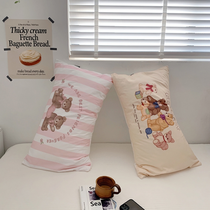 91家纺网 家纺一手货源 找家纺 柚可家居 2024新款小熊定版数码印花全棉单枕套 黄色小熊定版枕套