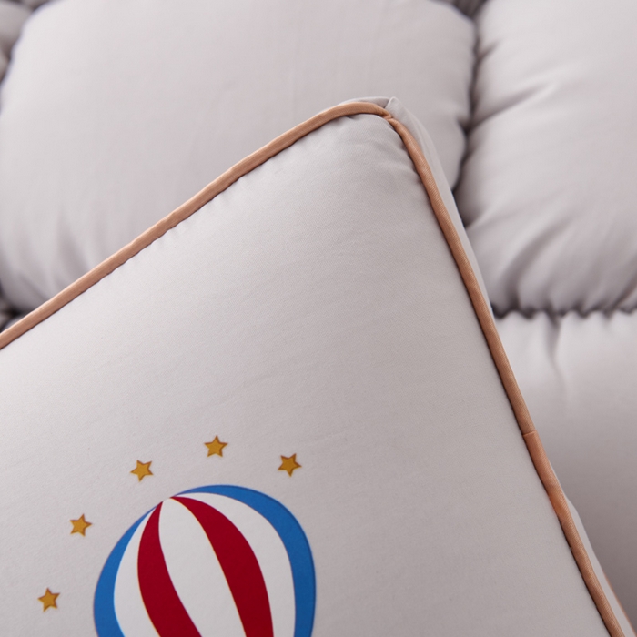 91家纺网 家纺一手货源 找家纺 珍贝家纺 2025新款热亲肤舒适汽球面包枕波萝枕头枕芯 菠萝包-灰色 48x74cm/只