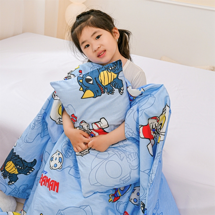 91家纺网 家纺一手货源 找家纺 名兮家居 2025新款正版授权全棉儿童护肚防踢盖毯 防踢被-奥特勇士