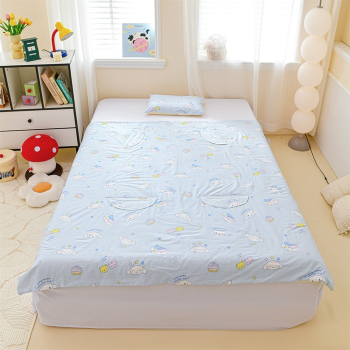 91家纺网 家纺一手货源 找家纺 名兮家居 2025新款正版授权全棉儿童护肚防踢盖毯 防踢被-蛋糕玉桂狗