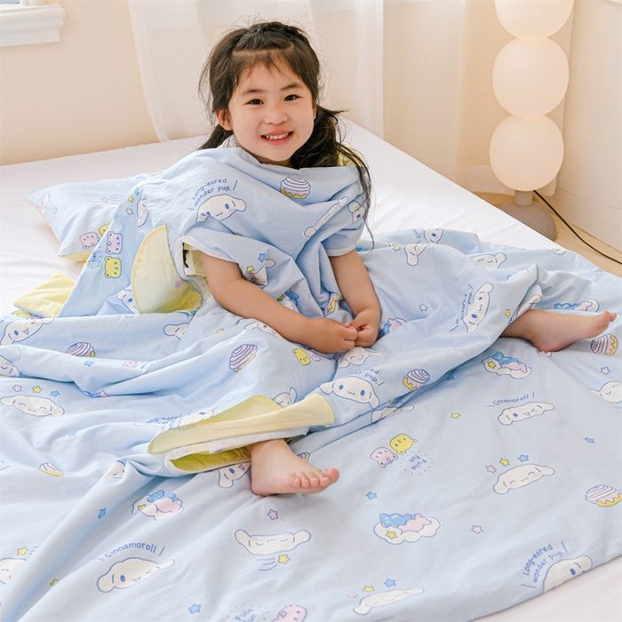 91家纺网 家纺一手货源 找家纺 名兮家居 2025新款正版授权全棉儿童护肚防踢盖毯 防踢被-蛋糕玉桂狗