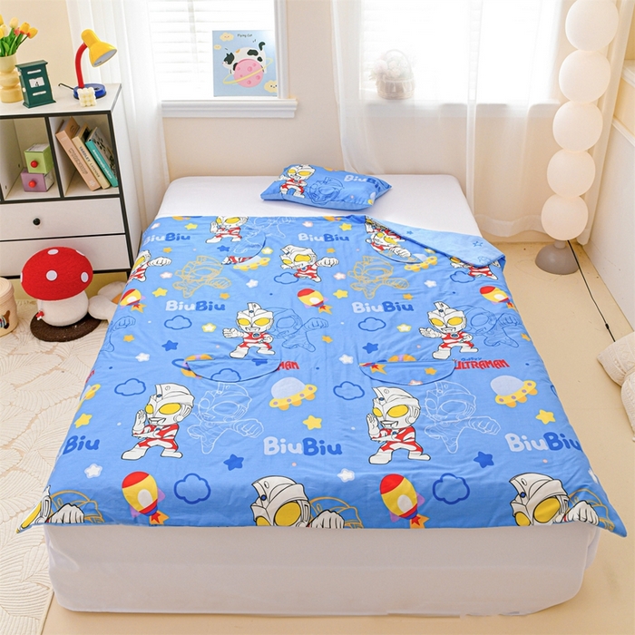 91家纺网 家纺一手货源 找家纺 名兮家居 2025新款正版授权全棉儿童护肚防踢盖毯 防踢被-光线王子