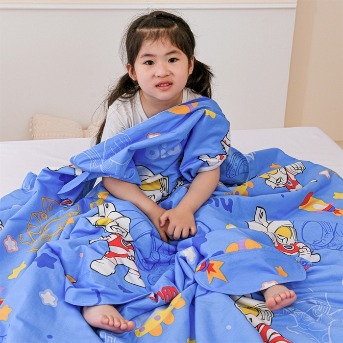 91家纺网 家纺一手货源 找家纺 名兮家居 2025新款正版授权全棉儿童护肚防踢盖毯 防踢被-光线王子