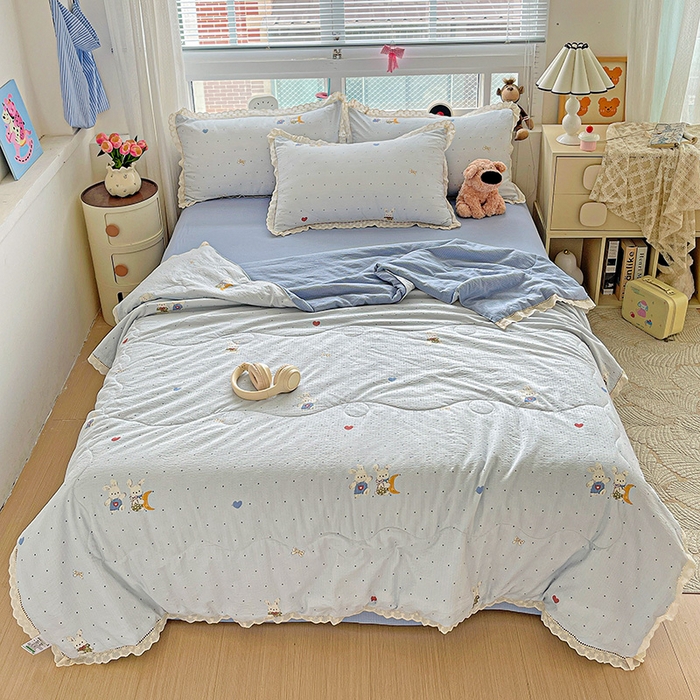 91家纺网 家纺一手货源 找家纺 恋之语 2025春夏新款云感全棉纯棉花边款夏被夏凉被空调被四件套套件