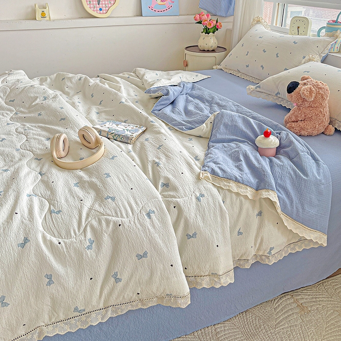 91家纺网 家纺一手货源 找家纺 恋之语 2025春夏新款云感全棉纯棉花边款夏被夏凉被空调被四件套套件