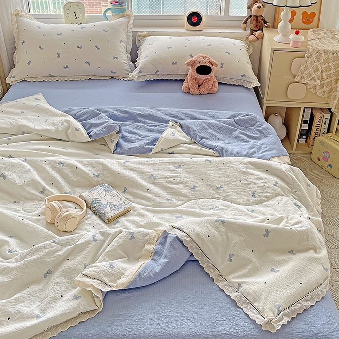 91家纺网 家纺一手货源 找家纺 恋之语 2025春夏新款云感全棉纯棉花边款夏被夏凉被空调被四件套套件