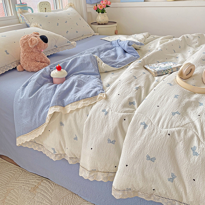 91家纺网 家纺一手货源 找家纺 恋之语 2025春夏新款云感全棉纯棉花边款夏被夏凉被空调被四件套套件